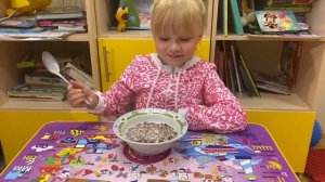 Правила поведения за столом для детей