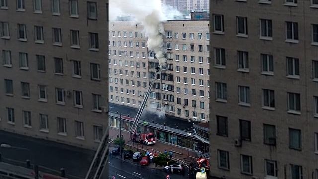Пожар❗МетроⓂ️ Гражданский проспект, улица проспект Просвещения 84к1. 11 июля 2022 года