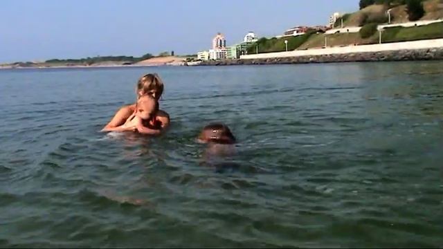 Несебр, ресторан, купания в море смотреть онлайн