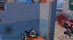 играю в пабг мобаил