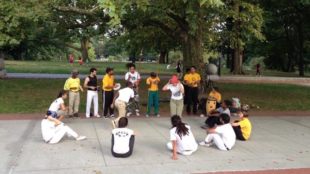 AMAZING LIVE MUSIC & MARTIAL ART DANCE (( CAPOEIRA )) pt.01 смотреть онлайн