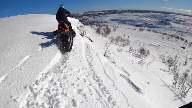 Сноубайк на Кольских просторах/Follow me, give me drive смотреть онлайн