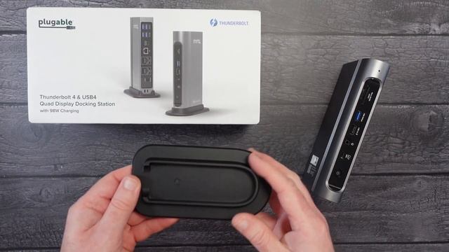 Plugable Thunderbolt 4 & USB4 Quad Display Docking Station Review смотреть онлайн