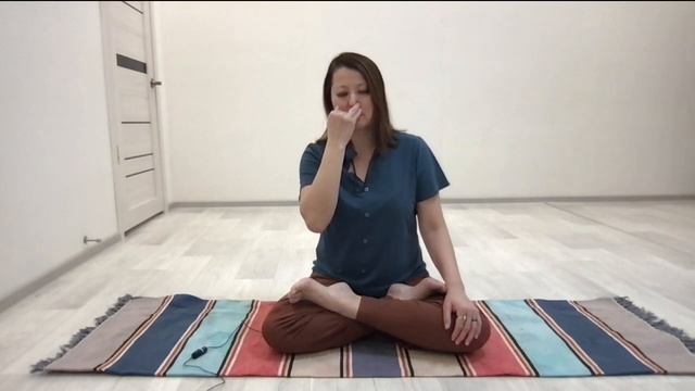 Нади Шодхана пранаяма. Техника смотреть онлайн