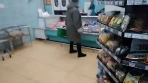 ДИКИЙ АЛЬБАТРОС!ПРОДАВЕЦ С ОХРАНОЙ НАПАЛИ НА БЛОГЕРА! 1 часть