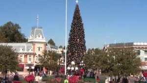 Bing Crosby - It's Beginning To Look A Lot Like Christmas