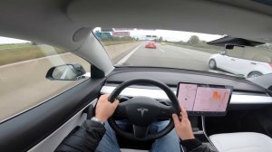 TESLA MODEL 3 460HP TOP SPEED DRIVE ON GERMAN AUTOBAHN ?