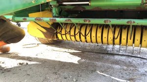 Пресс-подборщик John Deere 545, N 550