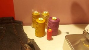 Нитки для оверлока  Gutermann .