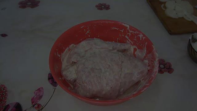 Новогодний кролик в сметане. Кролик в духовке