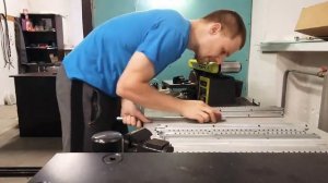 Процесс сборки рамок для натяжения трафаретов (часть 1)