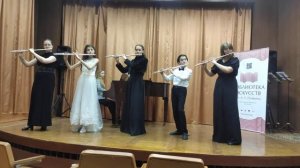 И.Шильцева "Шмелиный уикенд"  Ансамбль "Тутти-флутти"