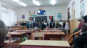 Если в небе туча хмурится, если снег ...