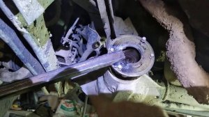 Гранд чероки 5.2 . Подтяжка хвостовика переднего моста.