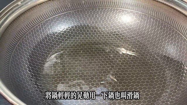 手撕包菜的家常做法，不焯水不過油，翠綠爽口，鮮酸入味超好吃【胡斌哥美食】#手撕包菜 #包菜 ##包菜料理