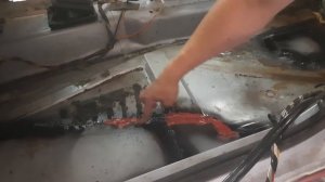 Peugeot 106. Ремонт днища и лонжеронов. Бюджетный ремонт бюджетного авто.