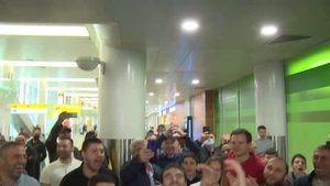 Воспитанники и тренеры Щелковской спортшколы устроили Яго Абуладзе теплый прием в аэропорту