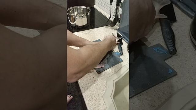 Чистим Стерлядь.