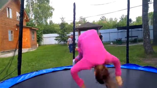 Я научилась делать сальто в воздухе смотреть онлайн