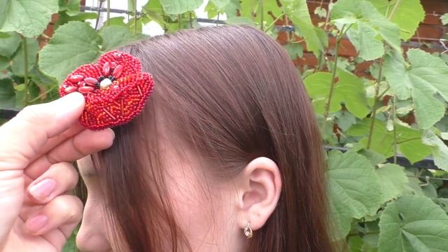 Вышитые броши заколки из бисера и камней.