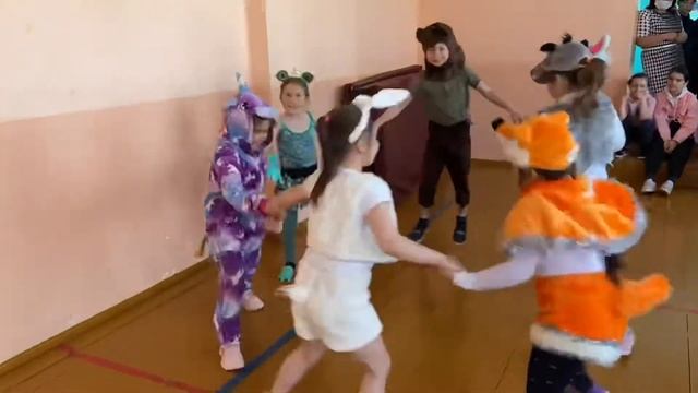 1 класс. По мотивам русской народной сказки «Рукавичка» смотреть онлайн