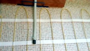 Сверхтонкий электрический теплый пол Energy.  Укладка теплого пола под плитку своими руками.