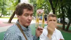 Клептос, город мертвых. Останки людей на детской площадке
