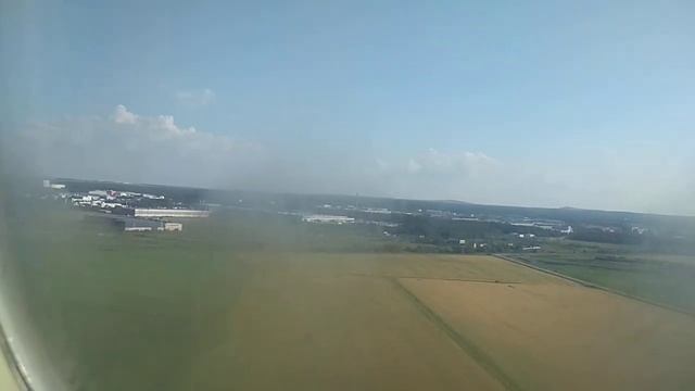 Посадка в аэропорту Пулково. а/к "Россия" смотреть онлайн