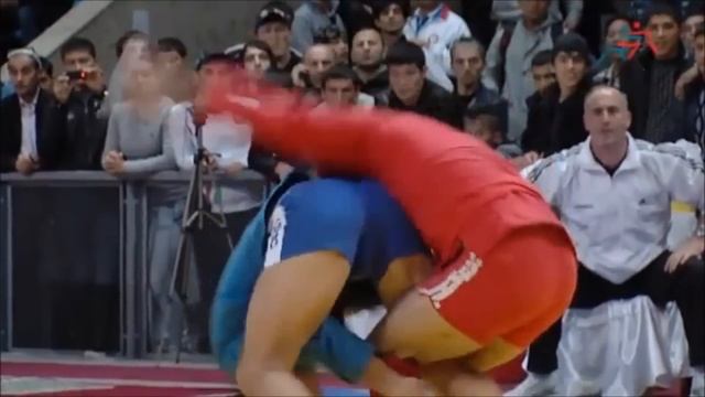Rais Rahmatullin, 7-time Sambo world champion hits a victor roll! смотреть онлайн