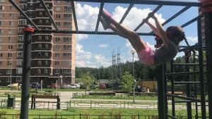 Алиса на спорт площадке) #спортплощадки #дети #спорт #лето