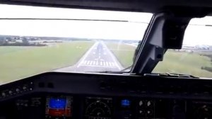 Lineage 1000 Approach & Landing Luton UK