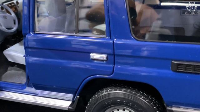 ToyotaLand Cruiser 70 Series 2017 (J76) By Almost Real and Kyosho | www.dturman.com | Dubai DieCast смотреть онлайн