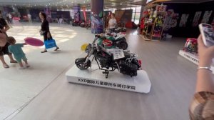 Автовыставка в Китае. Летающие авто уже существуют.