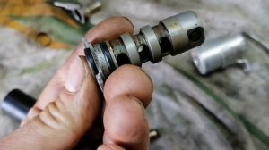 Чистка клапана фазорегулятора Пежо 407.