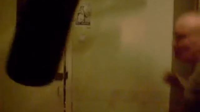 Антигерман перед боем с Германом The creature the fight with Herman смотреть онлайн