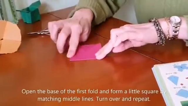 Origami with Renny 3 - making flowers (morning glory) смотреть онлайн