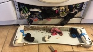 Куда пропадают носки в стиральной машине?