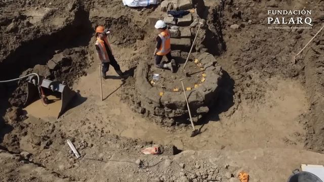 ? Resuelto el Misterio del ‘Hombre del Ciervo Rojo’ | Noticias Arqueología y Paleontología смотреть онлайн