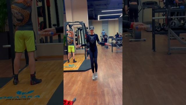 #skills #skipping #спорт #jumpingrope #скакалка #спортсила #gym #jumprope #gymlife #спортсменка