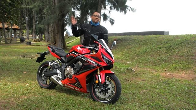 Honda CBR650R Mantap Sekali! смотреть онлайн