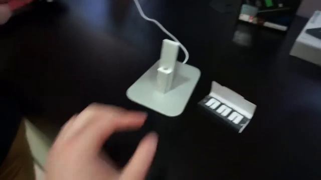 Аксессуары TwelveSouth для iPhone и iPad - тонкий чехол и универсальная подставка