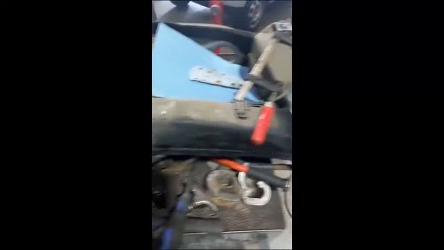 Schimbarea Bucselor la Punte din spate la un Mercedes C Klass An Fabricatie 2004 смотреть онлайн