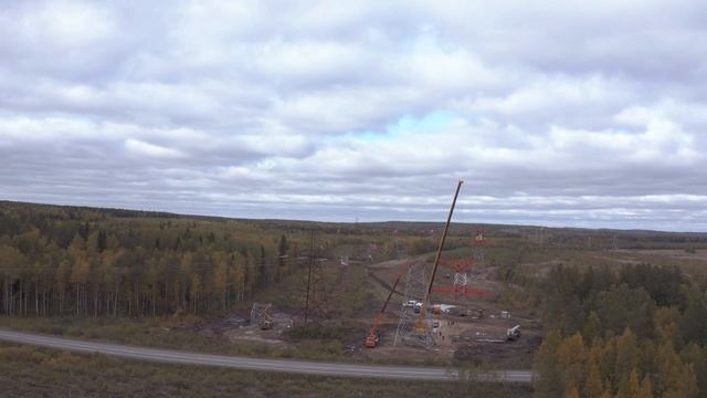 ВЛ 330 кВ Ондская ГЭС – ПС Петрозаводская, монтаж анкерно-угловой опоры методом наращивания смотреть онлайн