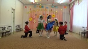 МДОУ "Детский сад "Рябинка" г.Переславль-Залесский Русский народный танец "Кадриль"