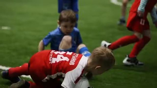 Футбольная школа Старт. Ждём ваших детей на занятиях. смотреть онлайн
