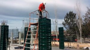 Encofrado de un pilar COFRESA en obra