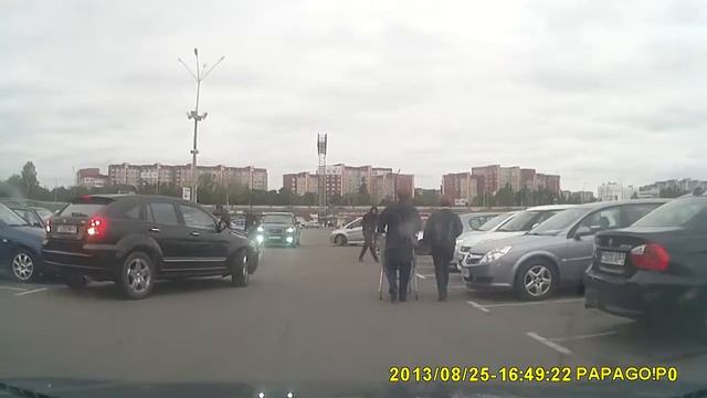 На Экспобеле торгаш толкает "Samsung" смотреть онлайн