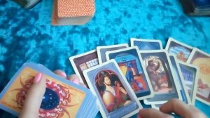 Таро Стоит ли мне первой делать шаг к мужчине? #таро#тароонлайн#tarot