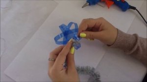 Новогоднии игрушки!! Своими руками из подручных материалов!