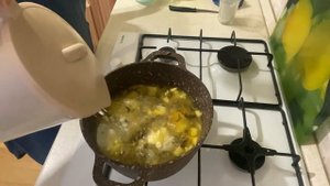 Вкуснейший суп с любыми грибами. У меня суп с опятами. Готовлю в одной кастрюле.